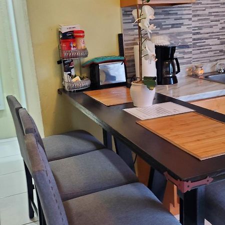Eastwood Escape Hotell Nassau Eksteriør bilde