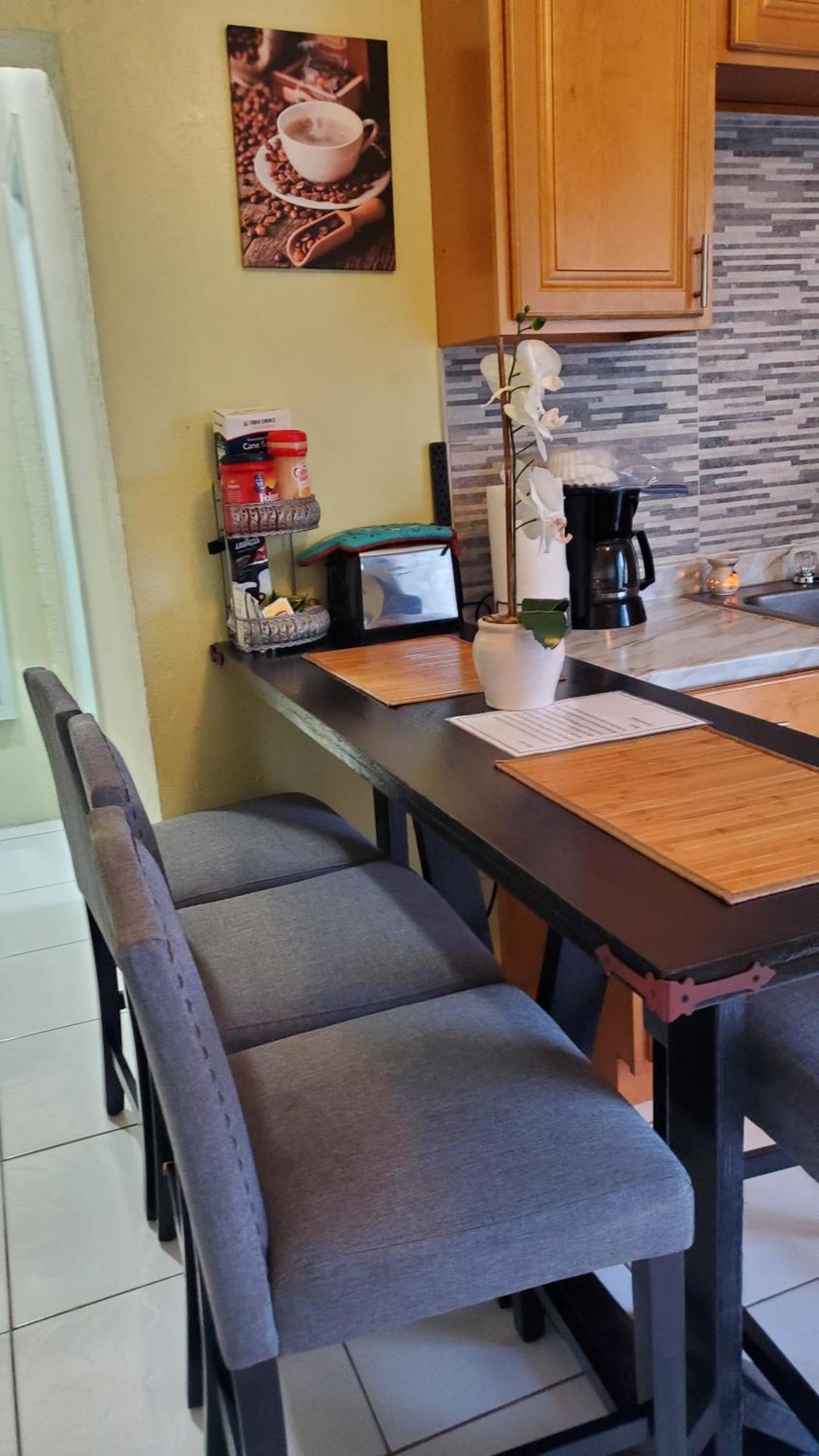 Eastwood Escape Hotell Nassau Eksteriør bilde